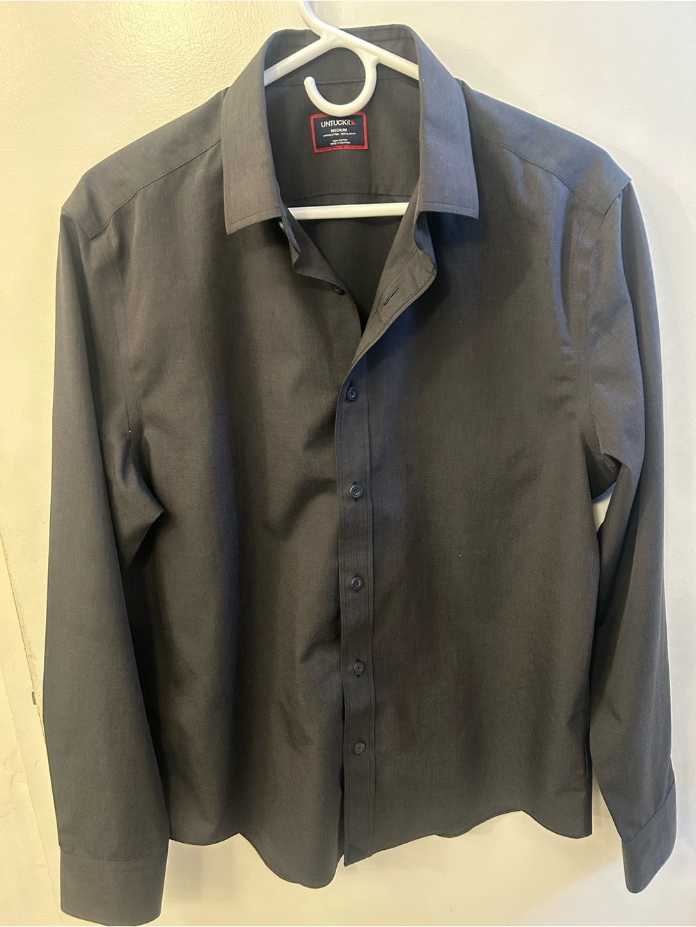 UNTUCKit Men's Black Long-Sleeve Dress Shirt